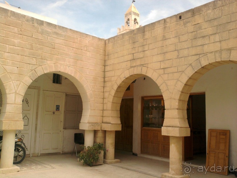 Тунис. На перекрестке эпох и культур.