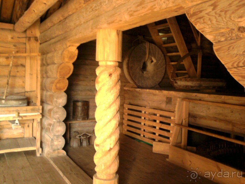 Родные все места: высокий барский дом...