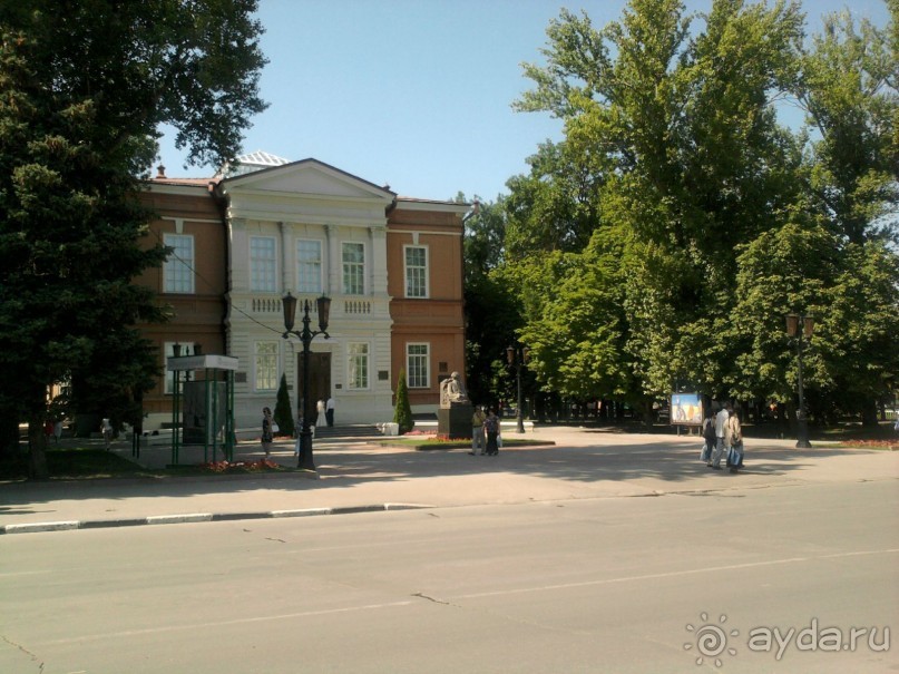 «…В деревню, к тетке, в глушь, в Саратов…»