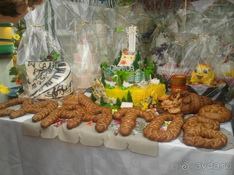 «…В деревню, к тетке, в глушь, в Саратов…»