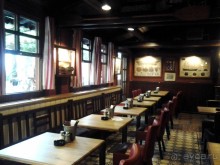 Хороший ресторан у метро Страшницка