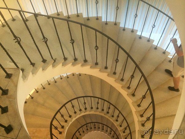 Неудобен для отдыха с детскими колясками