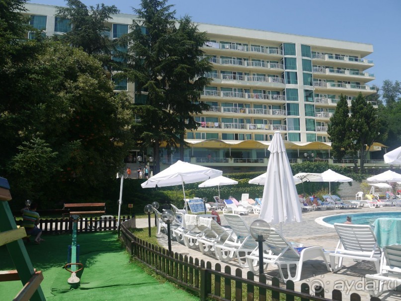 Неудобен для отдыха с детскими колясками