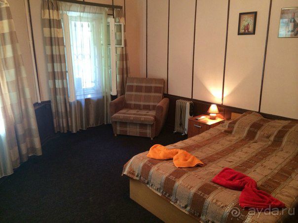 Атмосферное пыльное местечко с собственным закрытым двором