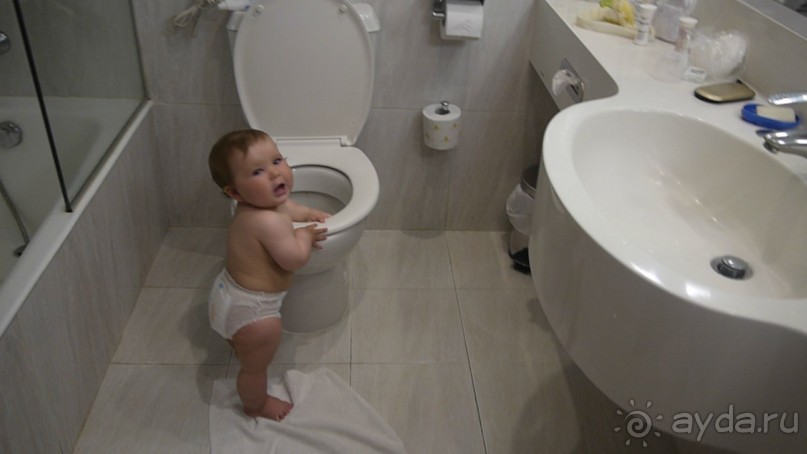 ванная комната в Адамасе - номер стандарт