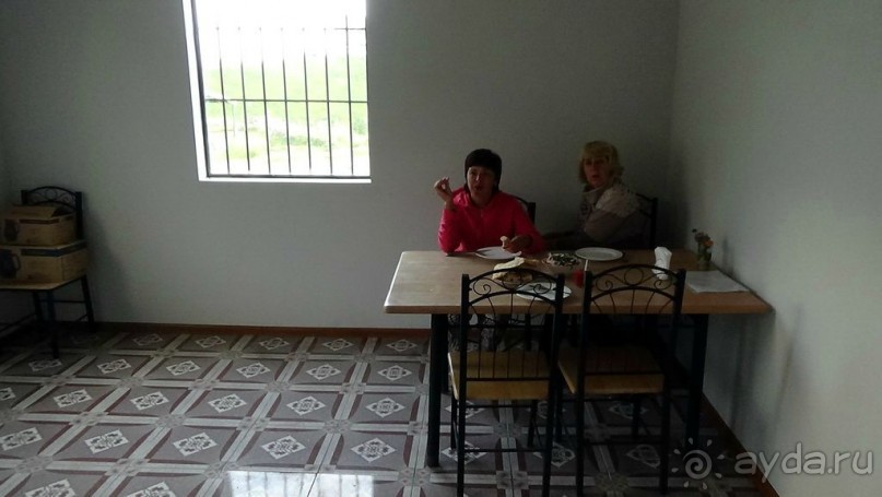 Завтрак-обед-ужин в кафе на Крестовом