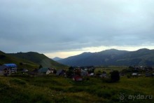 На рассвете моросит