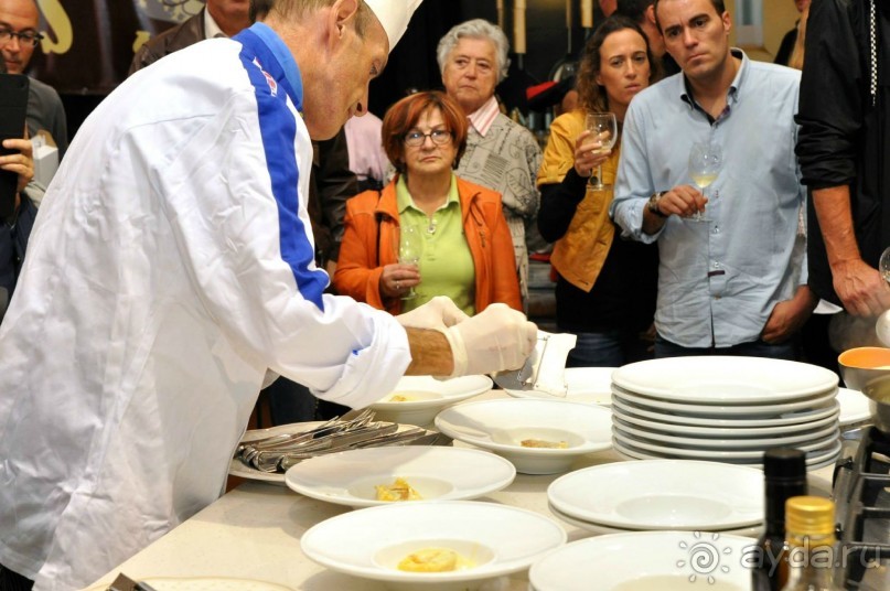 Трюфели: с чем их едят и как на них охотятся?