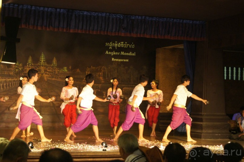 Для любителей экзотики-самое то. Острые ощущения от культуры и архитектурные шедевры обеспечены.