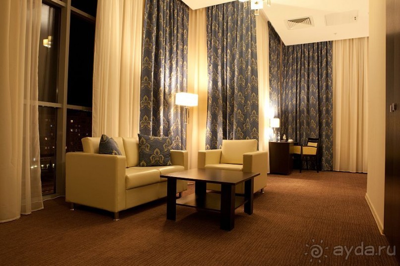 фото Triumph Hotel