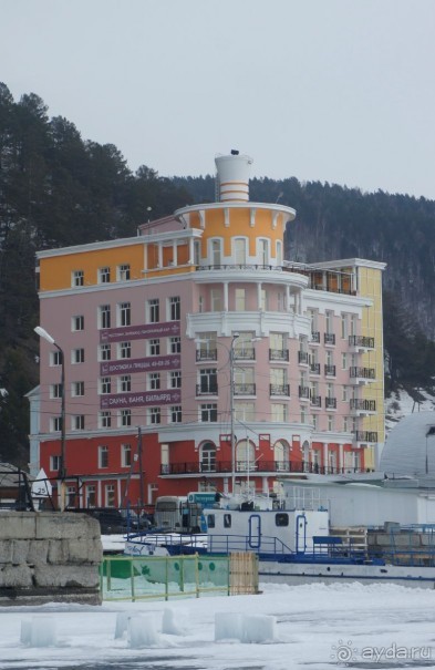 Пока Байкал закован в лёд