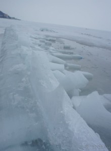 Пока Байкал закован в лёд
