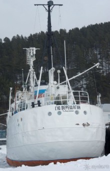 Пока Байкал закован в лёд