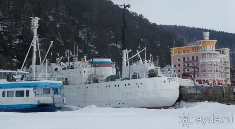 Пока Байкал закован в лёд