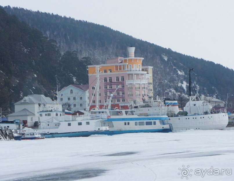 Пока Байкал закован в лёд