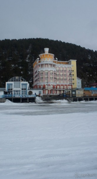 Пока Байкал закован в лёд