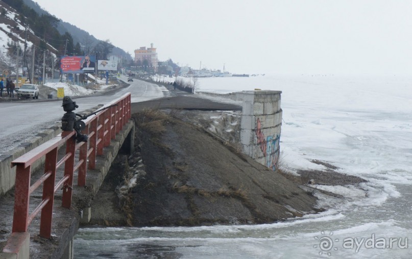 Пока Байкал закован в лёд