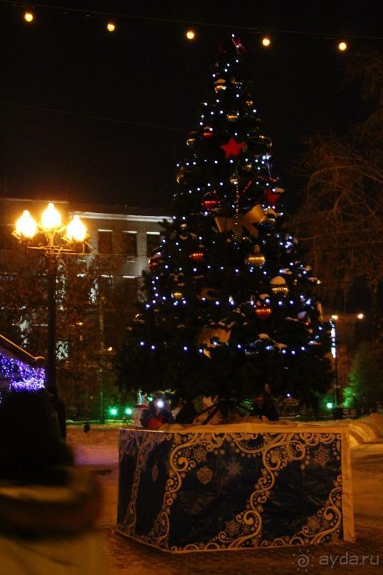 Еще одна елка из тысячи новогодних