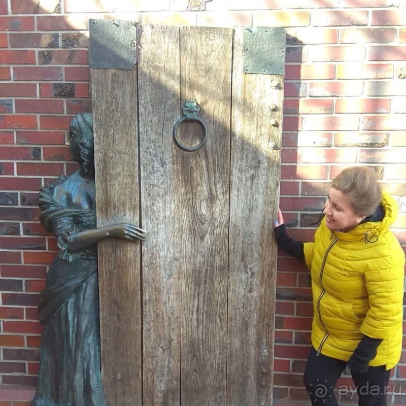 Альбом отзыва "Ни рыбы, ни деревни здесь нет. Но место живописное!"