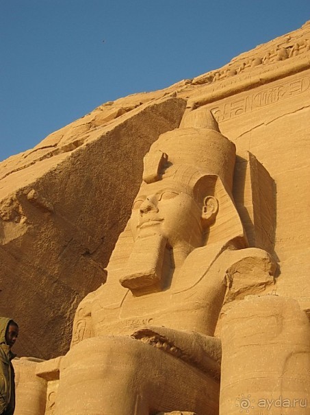 Храмы Рамзеса II и его супруги Нефертари в Абу Симбел.