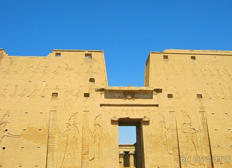 Второй по масштабам Храм после Карнака