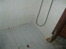 Для тех, кто ходит в номер только ночевать и то не каждый раз