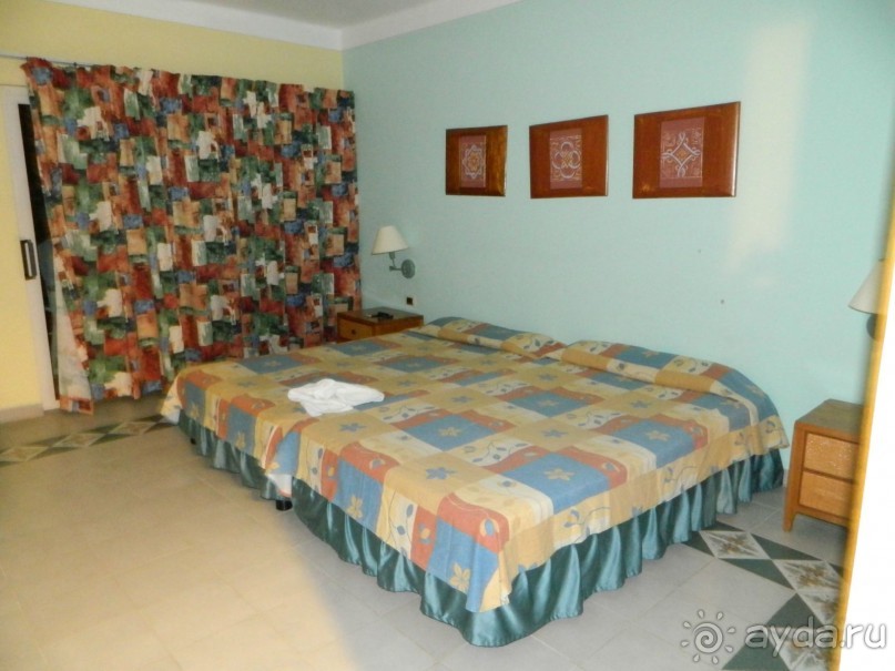 Отель 3*, на их же и облуживание