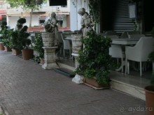 Отель скромный,чистый и с позитивным обслуживающим персоналом