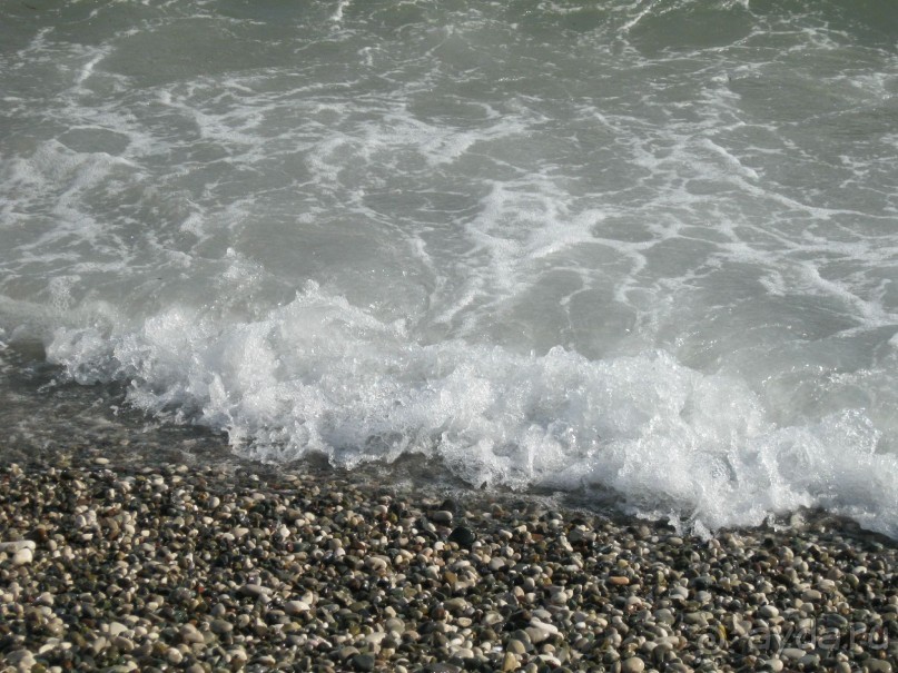 Отель скромный,чистый и с позитивным обслуживающим персоналом