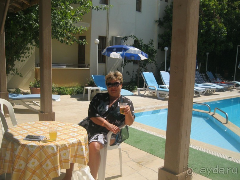 Отель скромный,чистый и с позитивным обслуживающим персоналом