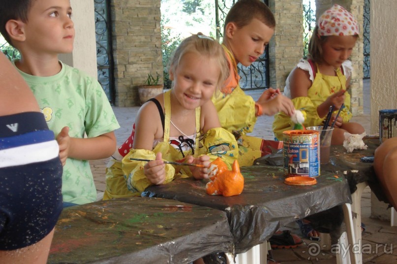 если сложить плюсы и минусы - нормально, но больше не поеду.