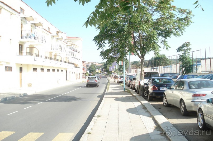 если сложить плюсы и минусы - нормально, но больше не поеду.