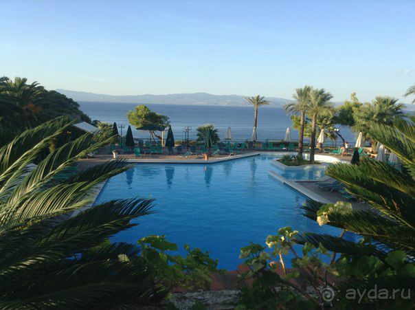 фото Aristoteles Beach