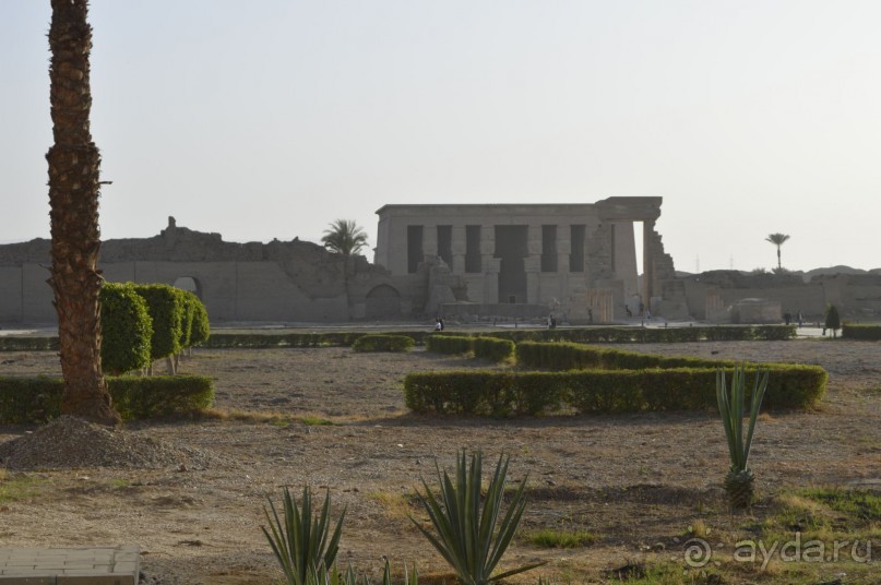 храм Хатхор