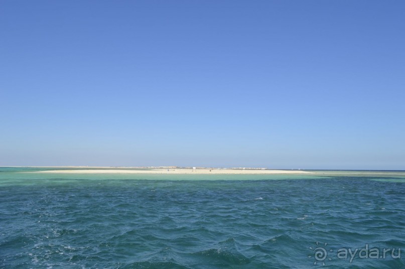 остров Утопия с яхты