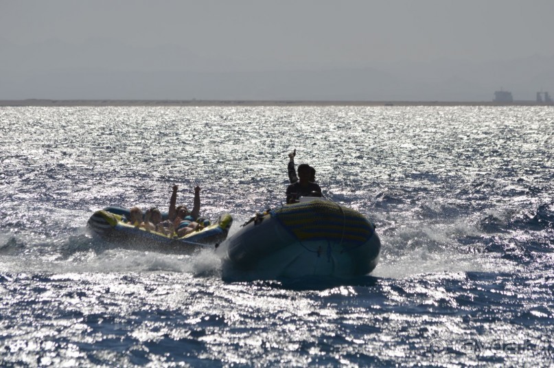 по Серебряному морю...