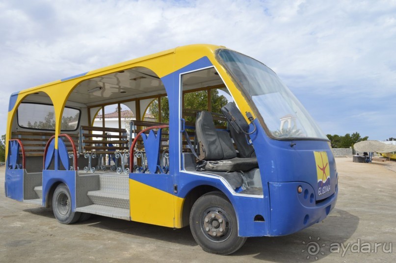 экскурсионный автобус