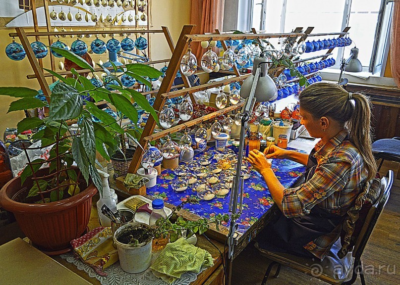 Здесь НОВЫЙ ГОД круглый год !