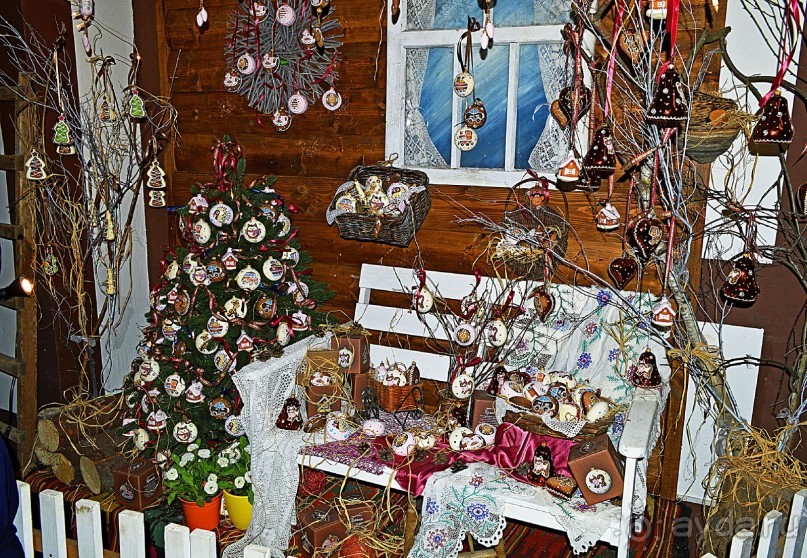 Здесь НОВЫЙ ГОД круглый год !