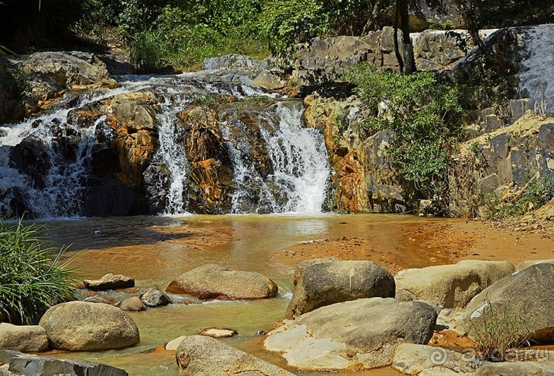 Экскурсии из Нячанга. ВОДОПАД ЯНГ БЕЙ.