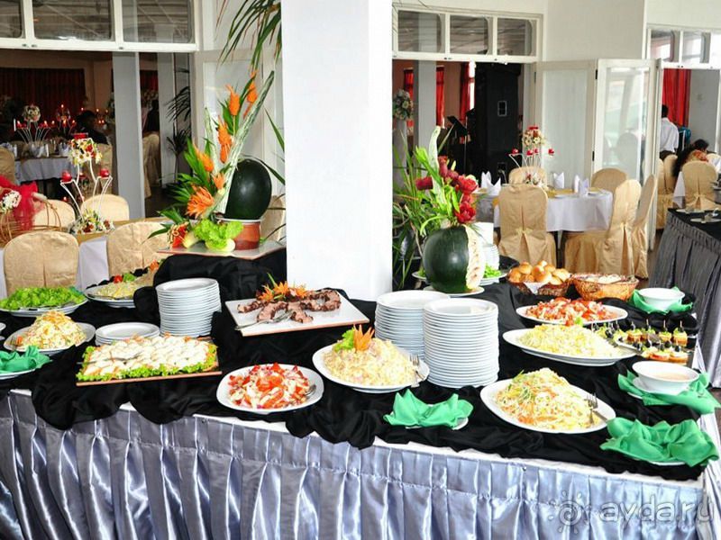 Hikkaduwa Beach Hotel 2*, но курорт Хиккадува тянет на 4*