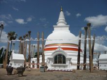 Анурадхапура - святой город!