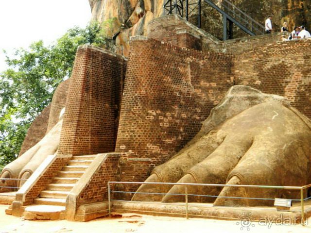 Сигирия - львиная скала!