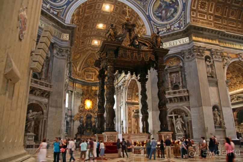 Собор Св. Петра  - Балдахин - Бернини