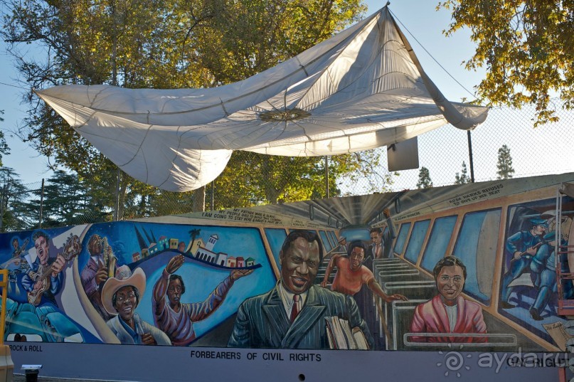 Великая Стена в Лос Анджелесе