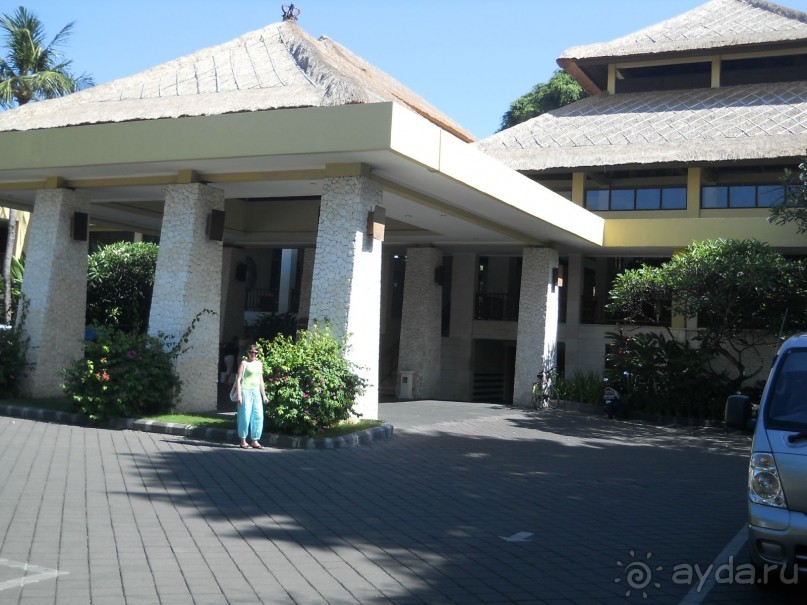 отличный вид,обслуживание,дружелюбие персонала,полный позитив.