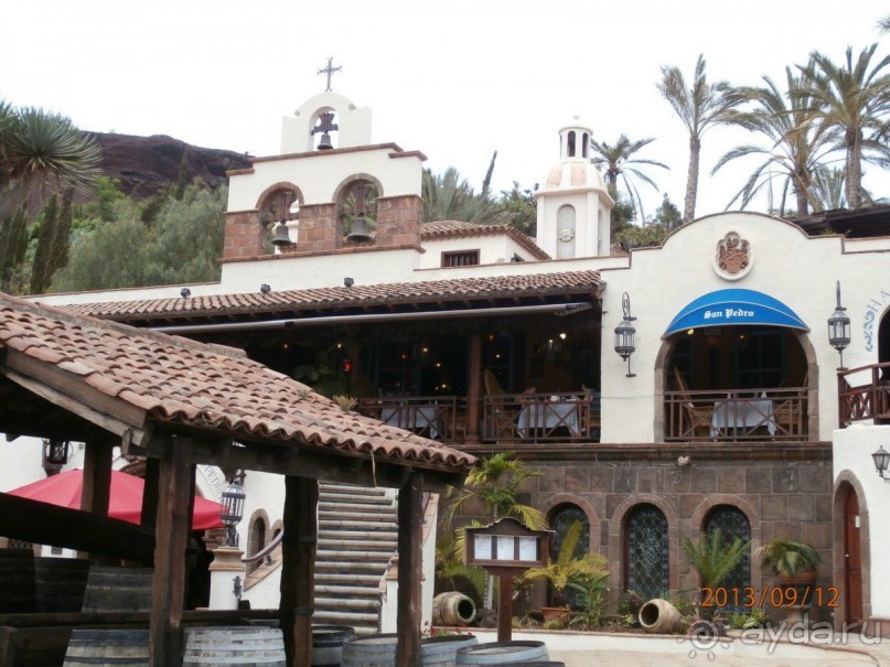 Рыбный ресторан Дон Педро в составе ресторанного комплекса Эль Монастерио на территории древнего монастыря в Лос Реалехос на острове Тенерифе (Канары, Испания)