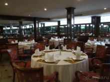 здесь кушали.