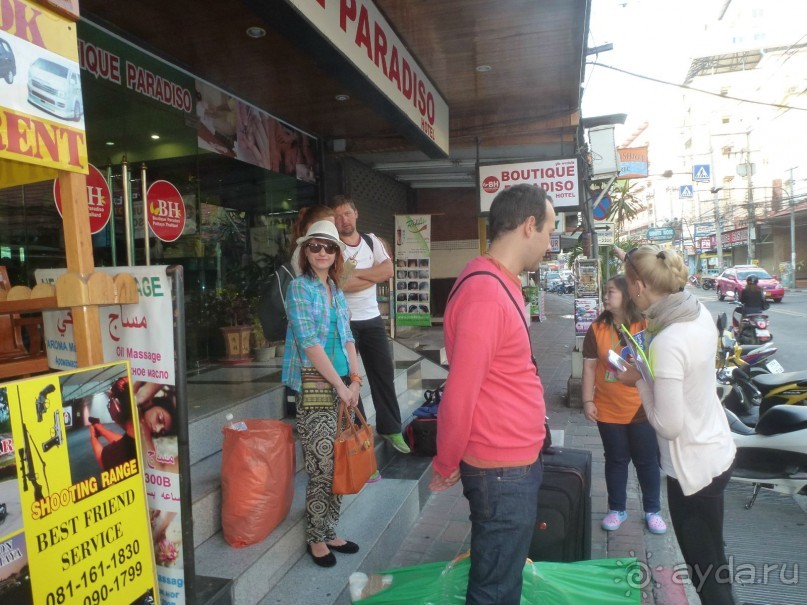 Территория отеля в котором мы жили)))Фото в последний день делали.