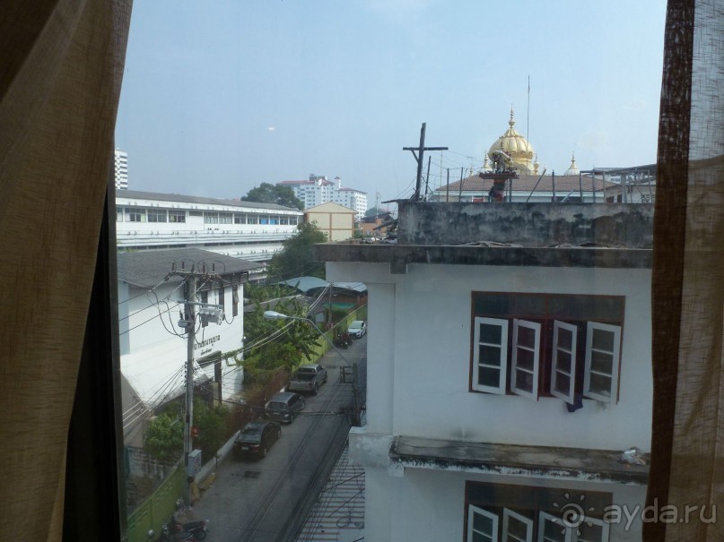 Вид из окна. Слабый, но тихо)